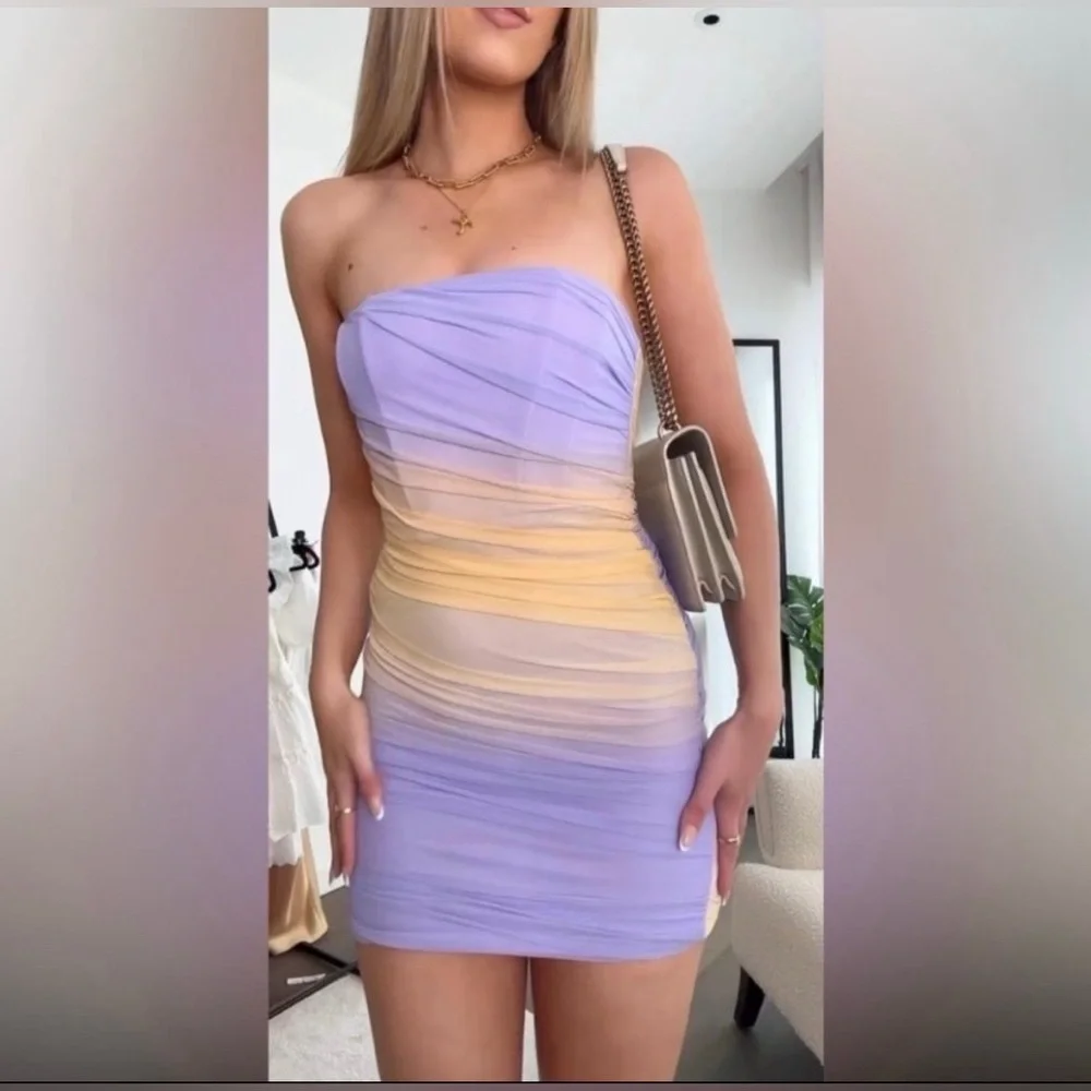 Elegant Strapless Gradient Dress - Picture 7 of 11